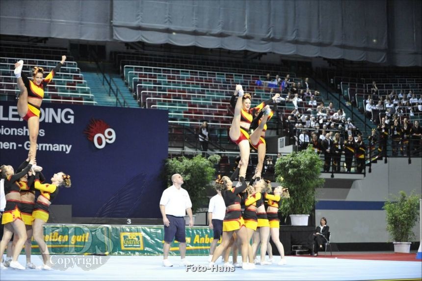 Cheerleading WM 09 00965