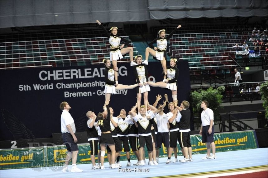 Cheerleading WM 09 03155